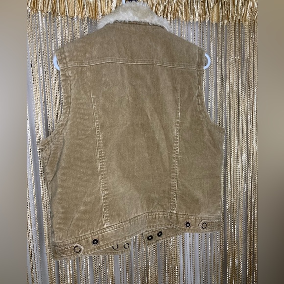 AE Y2K tan corduroy lined puffer vest with faux fur collar trim & snap closure - Picture 4 of 6